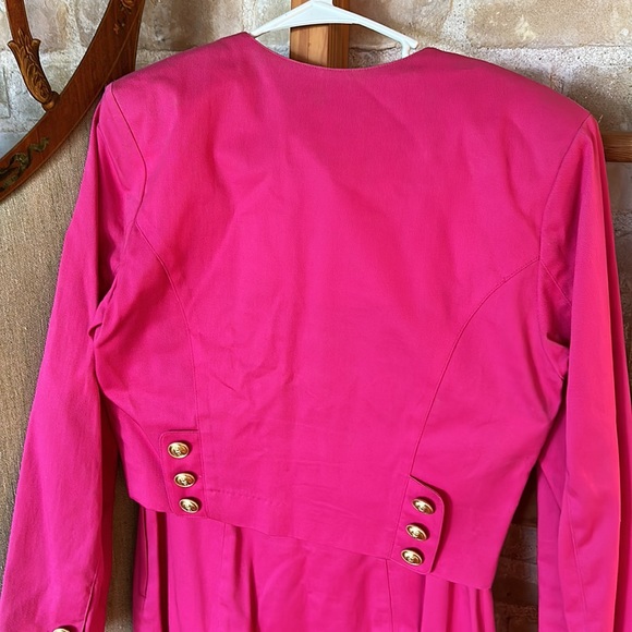 Mark Eisen fuschia denim suit from the late 1980s. Size 8 (current size 4-6) - Picture 5 of 9
